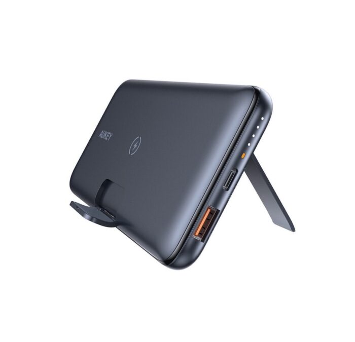 ⁦باور بانك Aukey 10000 مللي أمبير/ساعة مع شحن لاسلكي وحامل هاتف قابل للطي⁩ - الصورة ⁦1⁩