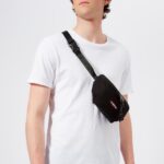 حقيبة خصر إيستباك سبرينغر خفيفة الوزن بتصميم عملي أنيق مع جيوب بسحاب وحزام قابل للتعديل - الصورة 3