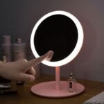 ⁦مراية مكياج LED محمولة مع إضاءة وشاشة لمس⁩ - الصورة ⁦5⁩
